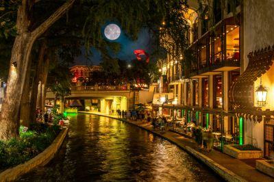 San Antonio by Night